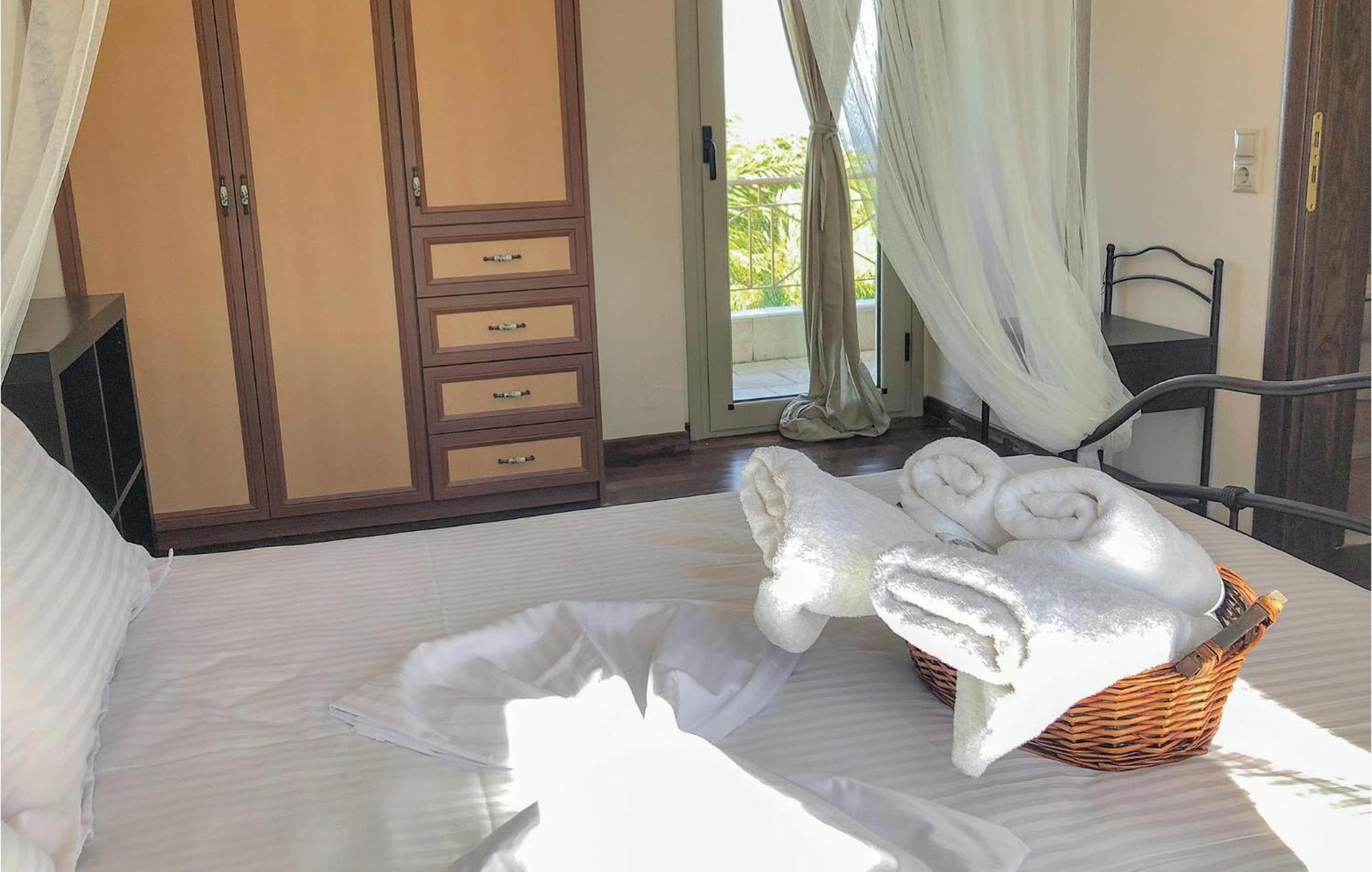 Amazing Home In Koroni With Wifi Εξωτερικό φωτογραφία